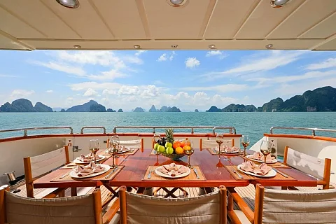  Eagle | 106ft Falcon | Phuket