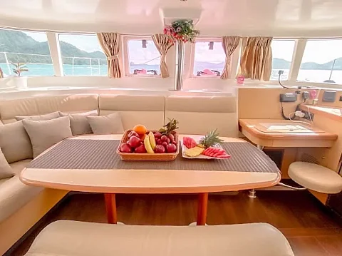  Racha Yai & Coral Island (9h) | Blue Swing