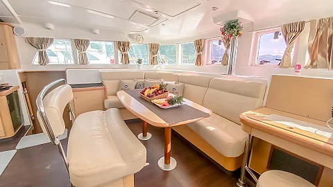  Racha Yai & Coral Island (9h) | Blue Swing