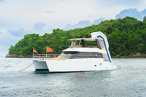  Tequila | 48ft Floeht Yachts | Charter Yacht in Phuket