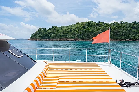  Tequila | 48ft Floeht Yachts | Charter Yacht in Phuket