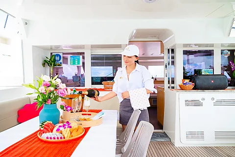  Overnight 3 days /  2 nights | Laura