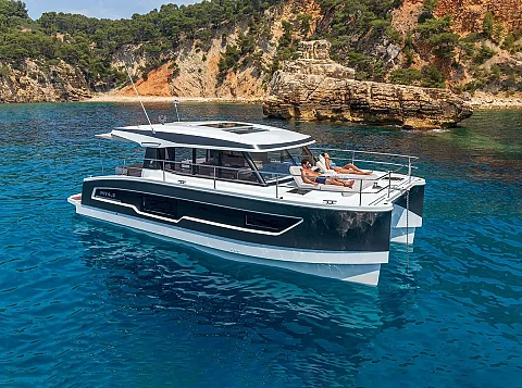  Fountaine | 40ft Fountaine Pajot | Charter Yacht in Phuket