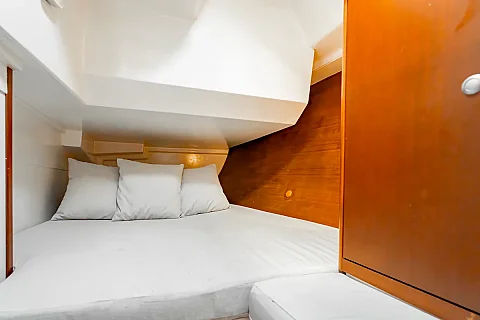  Figure | 43ft Hanse | Phuket