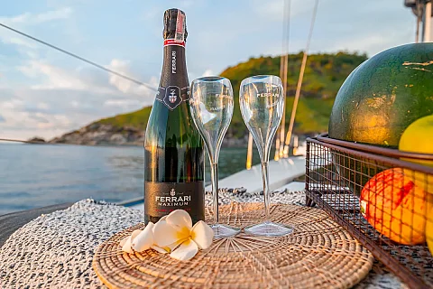  Figure | 43ft Hanse | Phuket