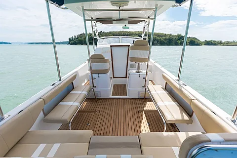  Boomerang | 29ft Boomerang | Charter Yacht in Phuket