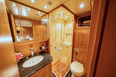  Jockey | 75ft Arno Leopard | Phuket