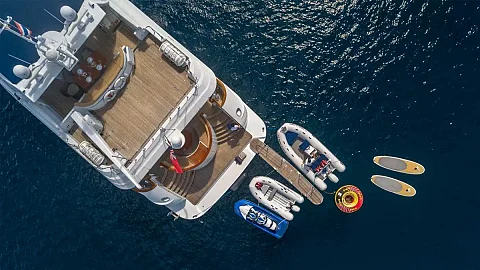  Piano | 112ft Heesen | Phuket