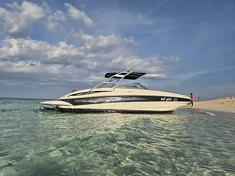  Clyde | 26ft Crownline | Charter Yacht in Phuket