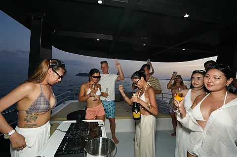  Phang Nga & Phi Phi Islands (2 days / 1 night) | Bonobo