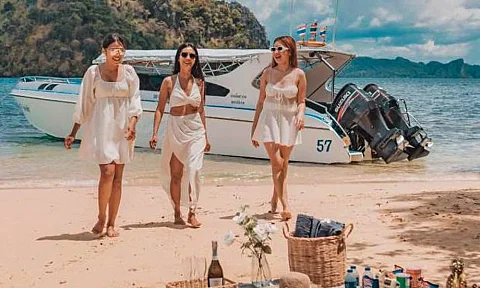 Jules — 40ft Custom Build Charter Phuket to Koh Nok