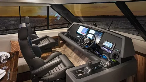  Provence | 58ft Riviera | Charter Yacht in Phuket