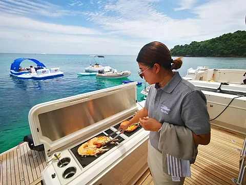  Racha Noi & Yai (8h) | Provence