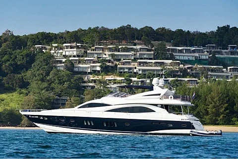  DeLuxe | 90ft Sunseeker | Charter Yacht in Phuket