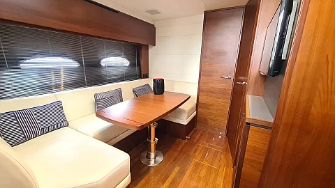 Paris | 42ft Princess Yacht | Phuket