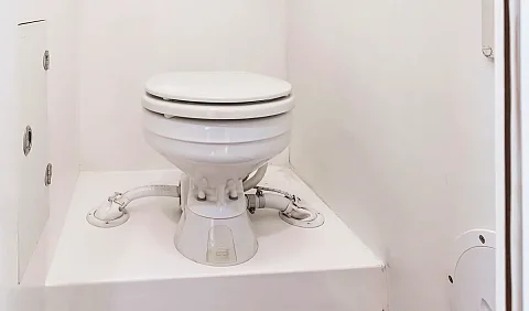  Silver Arrow | 33ft Gulf Craft Dubai | Charter Yacht in Phuket