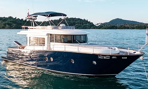 Maestro — 51ft Apreamare / Ferretti Charter Phuket to Koh Nok